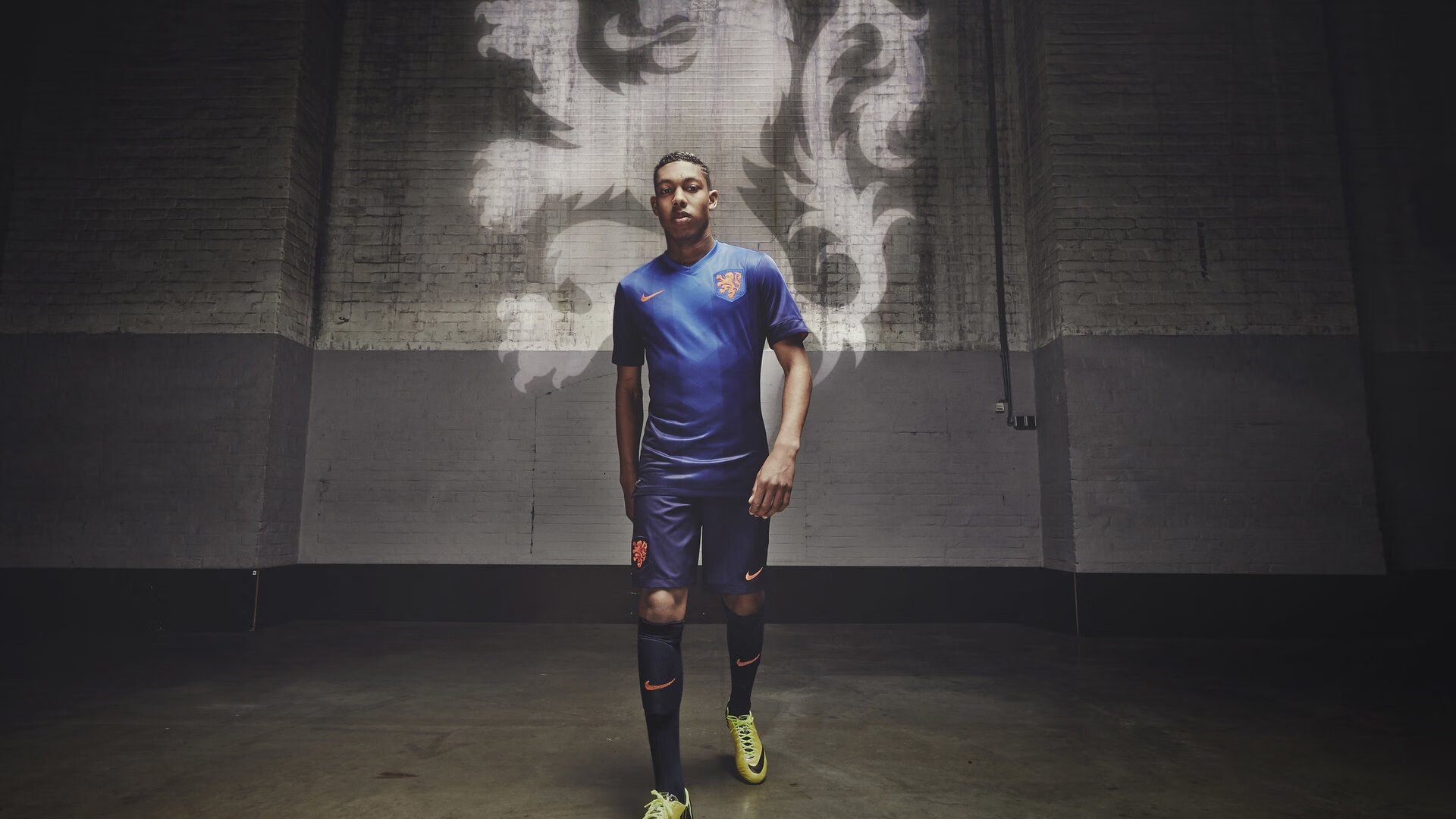 中国足球俱乐部打造专业化运动康复中心，中国足协足球训练中心